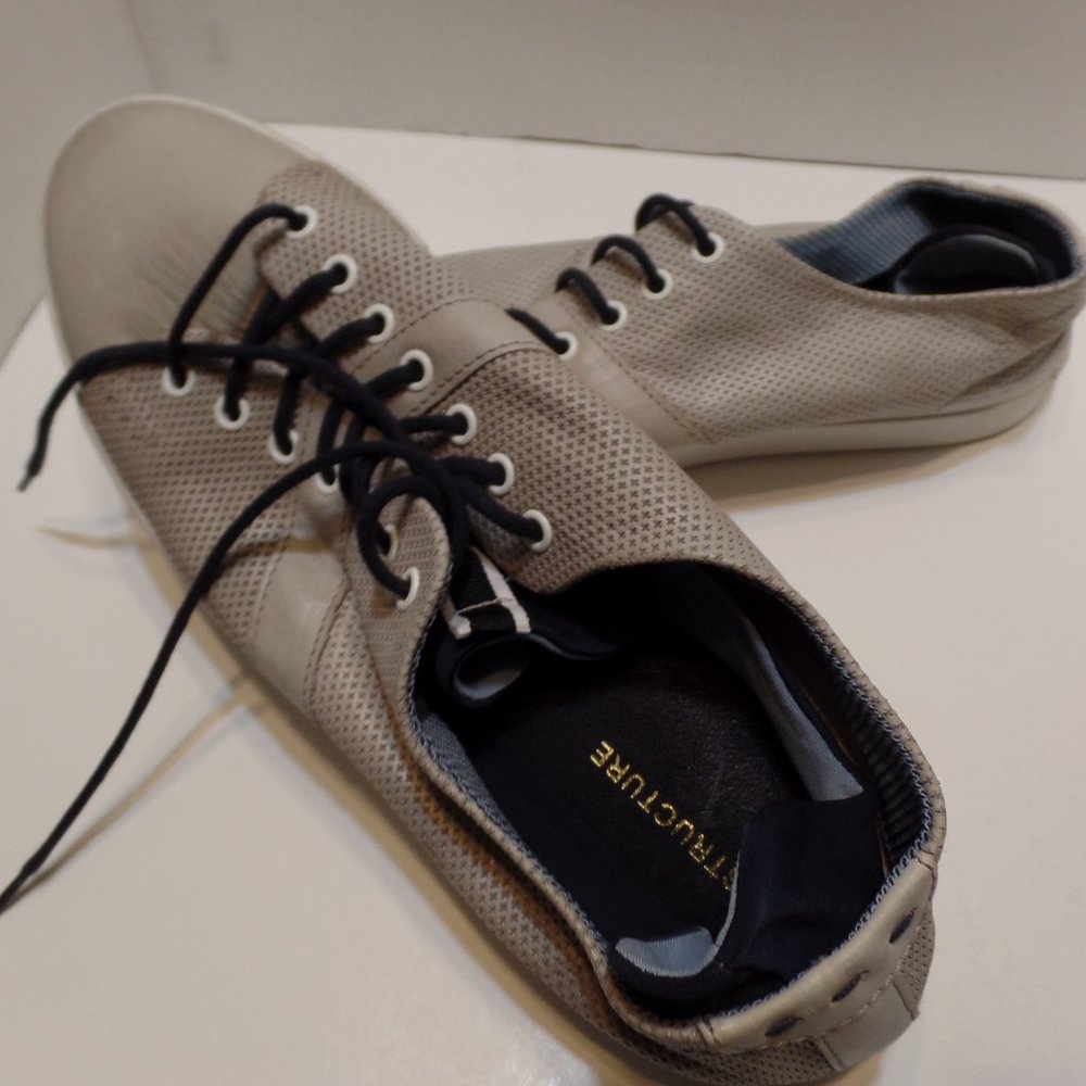 Structure grey leather fabric lined walking shoes